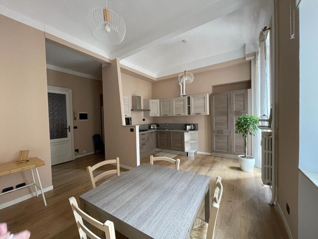La Petite Maison de la Ville Turin Extérieur photo
